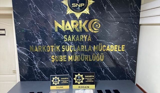 İstanbul'dan Adana'ya uyuşturucu götürürken Sakarya'da yakalanan 2 şüpheli tutuklandı