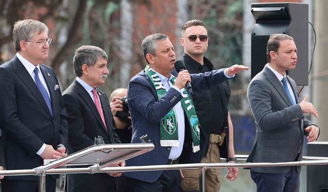 CHP Genel Başkanı Özel: '1999'dan bu yana Kocaeli Büyükşehir Belediyesi'ni kazanamadık ama kusuru kendimizde aradık'