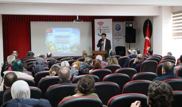 Geleceğin meslekleri Bolu’da masaya yatırıldı