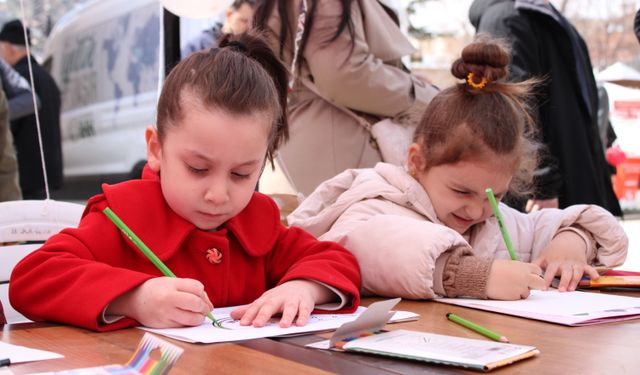 Kastamonu'da 'Minik Kalplerden Filistin İçin Umut Balonları' etkinliği düzenlendi