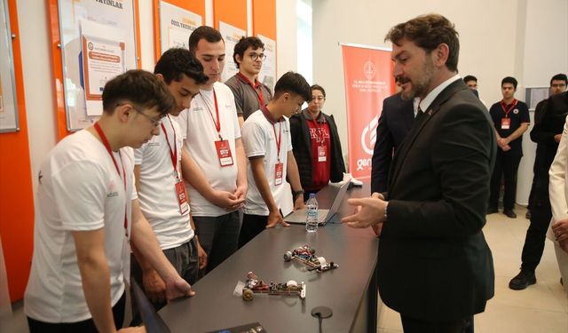 YEĞİTEK Genel Müdürü Canlı, Kastamonu'da 'Dijital Yetkinlik Çalıştayı'nda konuştu: