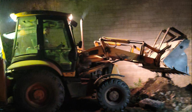 1,8 ton kaçak et imha edildi