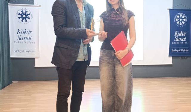 'TYB Edebiyat Yarışması'nda dereceye giren genç kalemler ödüllerini aldı