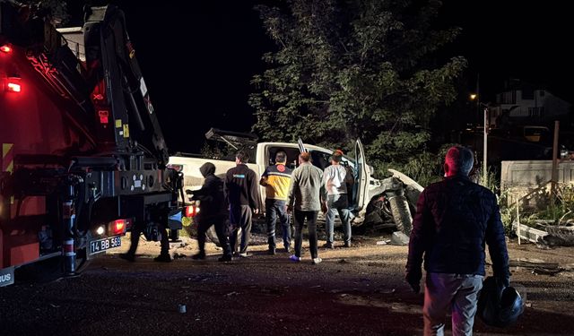 Bolu’da D-100 kara yolunda kaza: 3 yaralı