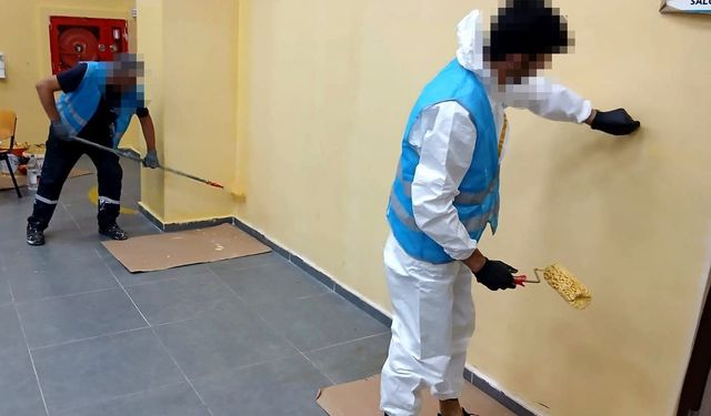 Bolu’da yükümlüler, okul tadilatında görev aldı