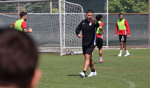 Boluspor Teknik Direktörü Farrar: "Lig gerçekten çok zor"