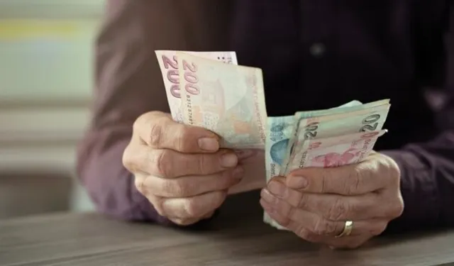 Memur ve emeklilerin zam oranları belli oldu