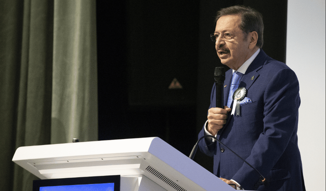 TOBB Başkanı Hisarcıklıoğlu: "Babanın oğula kefil olmadığı yerde biz kefil oluyoruz"