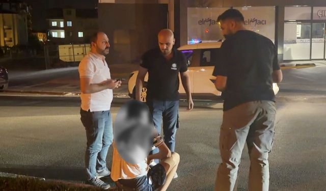 17 yaşındaki çocuk arkadaşı tarafından sırtından bıçaklandı