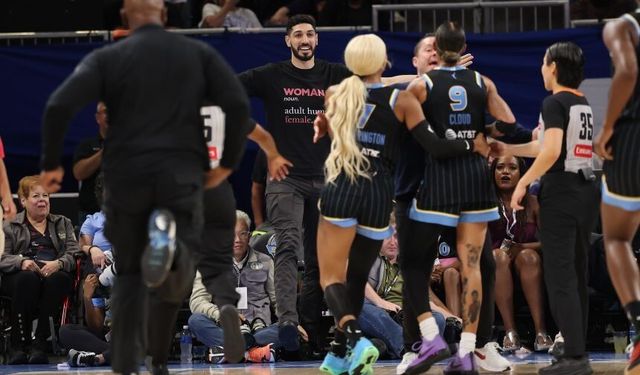 Kadın basketbolcular salondan attı, FETÖ'cü Enes Kanter neye uğradığını şaşırdı!