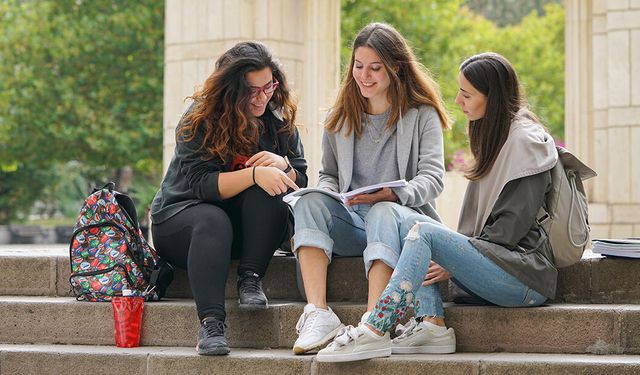 Milyonlarca öğrenciyi ilgilendiren karar! Okullar 1 ay erken kapanacak