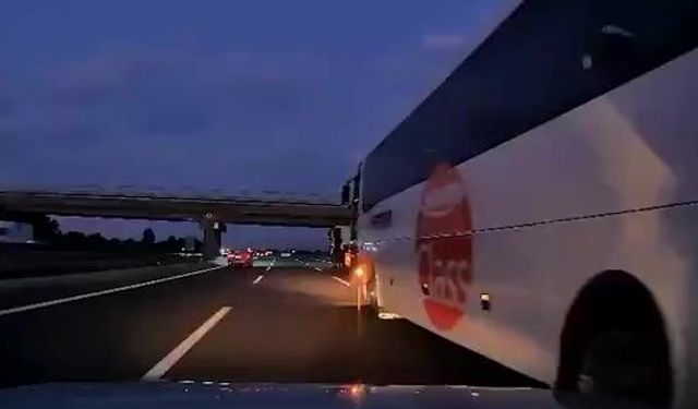 Otobüs kaza yaptırdı, ailenin çığlıkları kameraya yansıdı