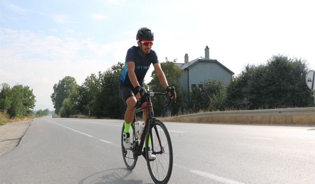 Hem pistte hem pedalda milli gurur: Türkiye’yi temsil ediyor