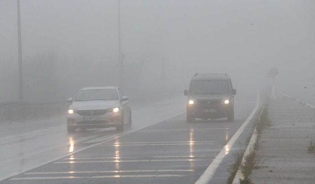Bolu Dağı geçişinde sis etkili oldu