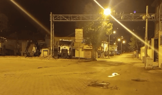 Adana'da deprem "Uyuyorduk, beşik gibi sallandık"
