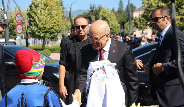 Bakan Mehmet Şimşek Bolu’da: İlk durağı Valilik oldu