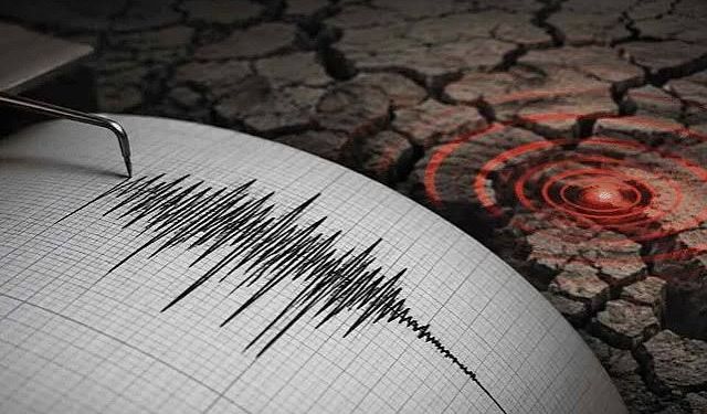 İstanbul ve çevre illerde hissedilen deprem meydana geldi