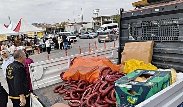 "Yöresel" diye vatandaşa yedireceklerdi