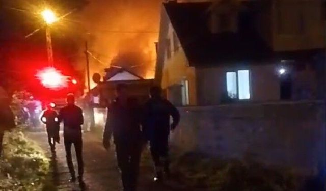 Bolu'da büyük yangın başladı: ikinci eve sıçradı!