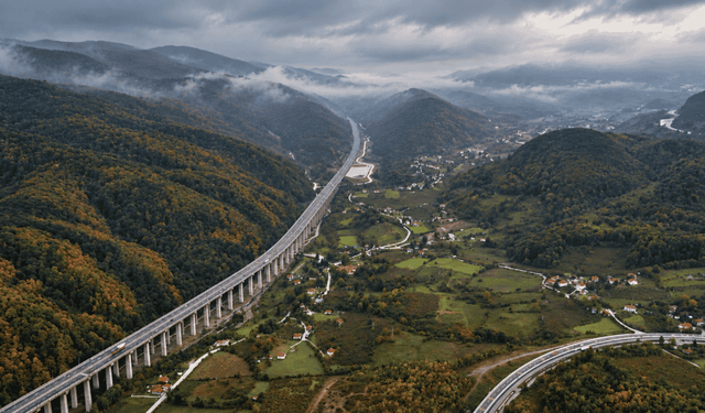 Bolu Dağı'nda sonbahar manzarası