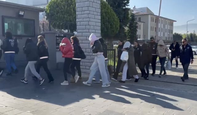 Düzce’de masaj salonlarına baskın