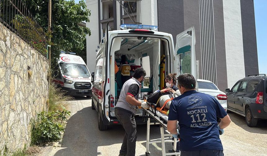 Kocaeli'de inşaatta yüksekten düşen 2 işçi yaralandı