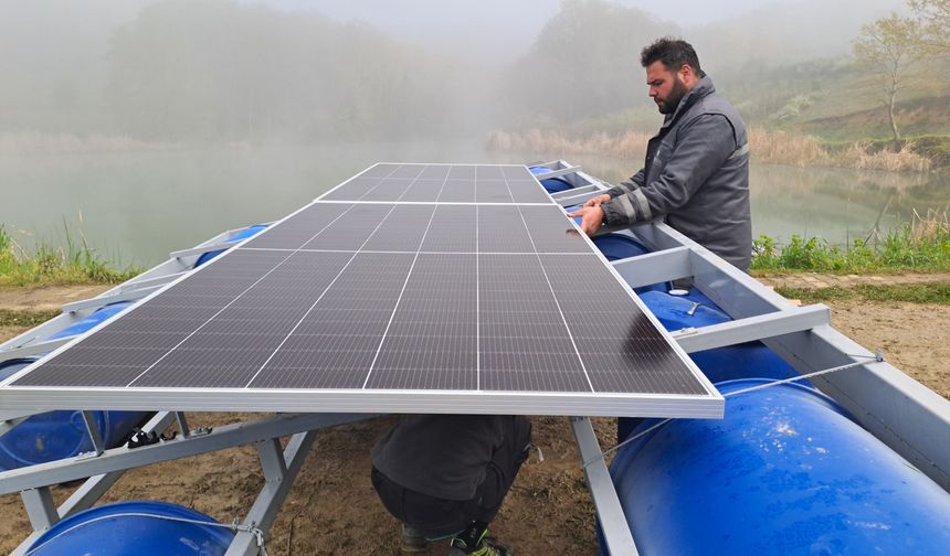 Sakarya'da kurulan Yüzer GES, temiz enerji ve su tasarrufu sağlayacak