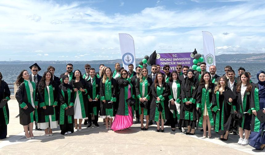 KOÜ Denizcilik Fakültesinde mezuniyet heyecanı yaşandı