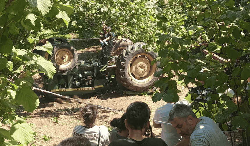 Devrilen traktörün altına kalarak öldü