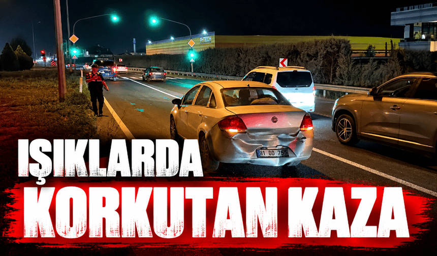 Işıklarda iki araç çarpıştı: 2 yaralı