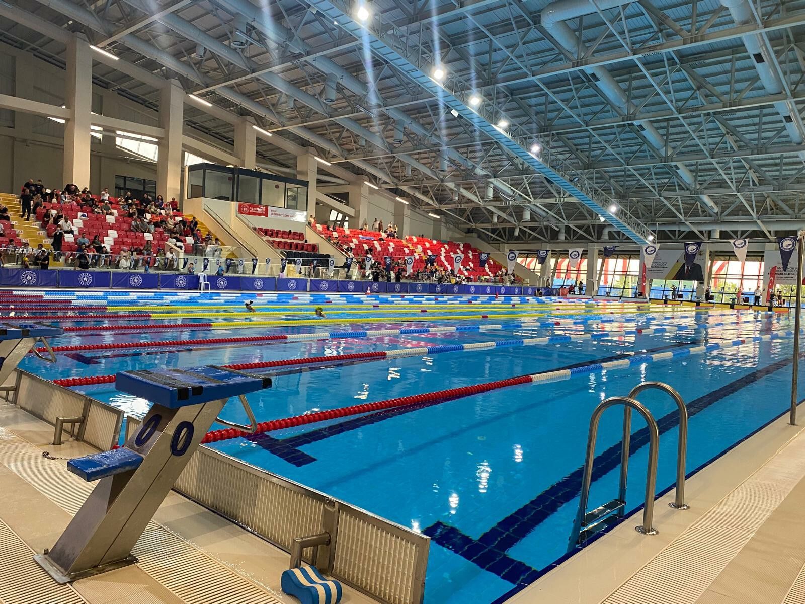 Yüzme Sporcular Yarışma (9)