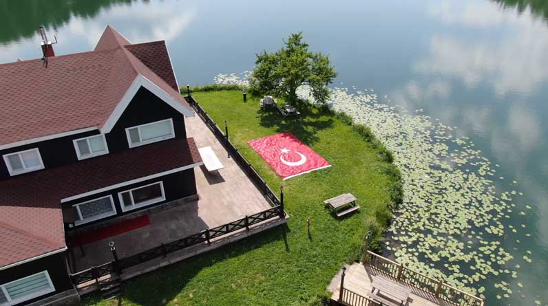 Bolu Jandarma Gölcük Bayrak (1)