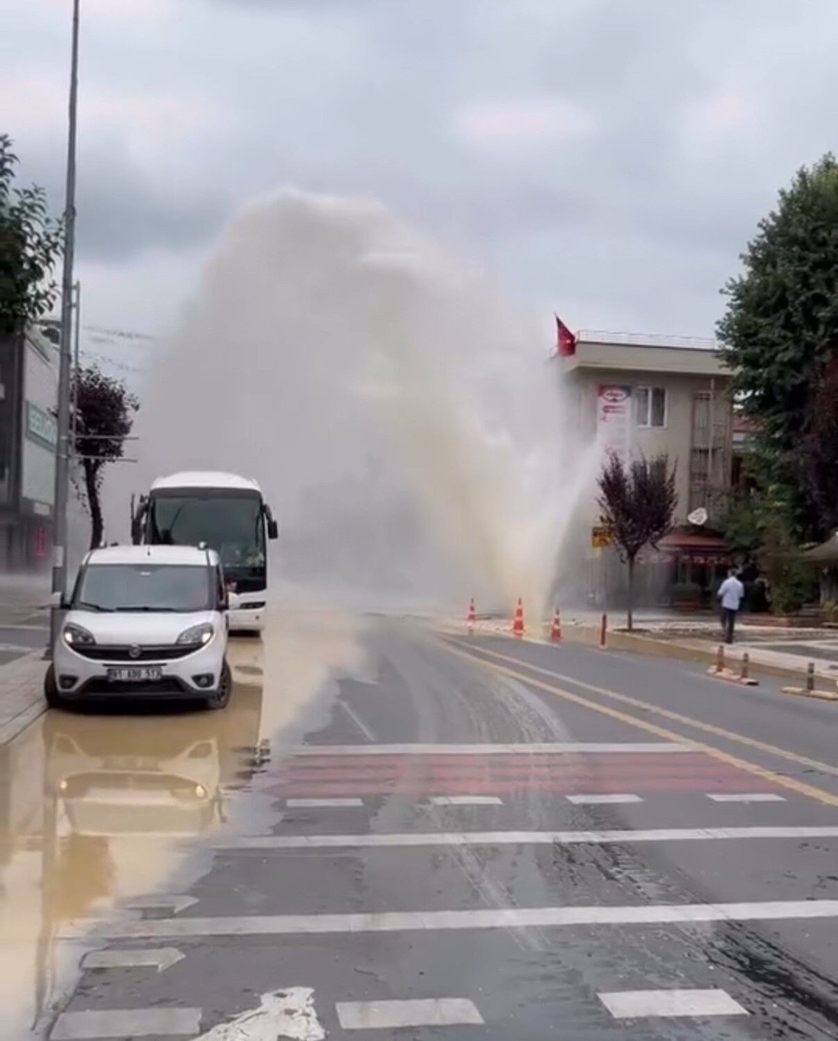 Düzce Su Borusu Patladı (3)