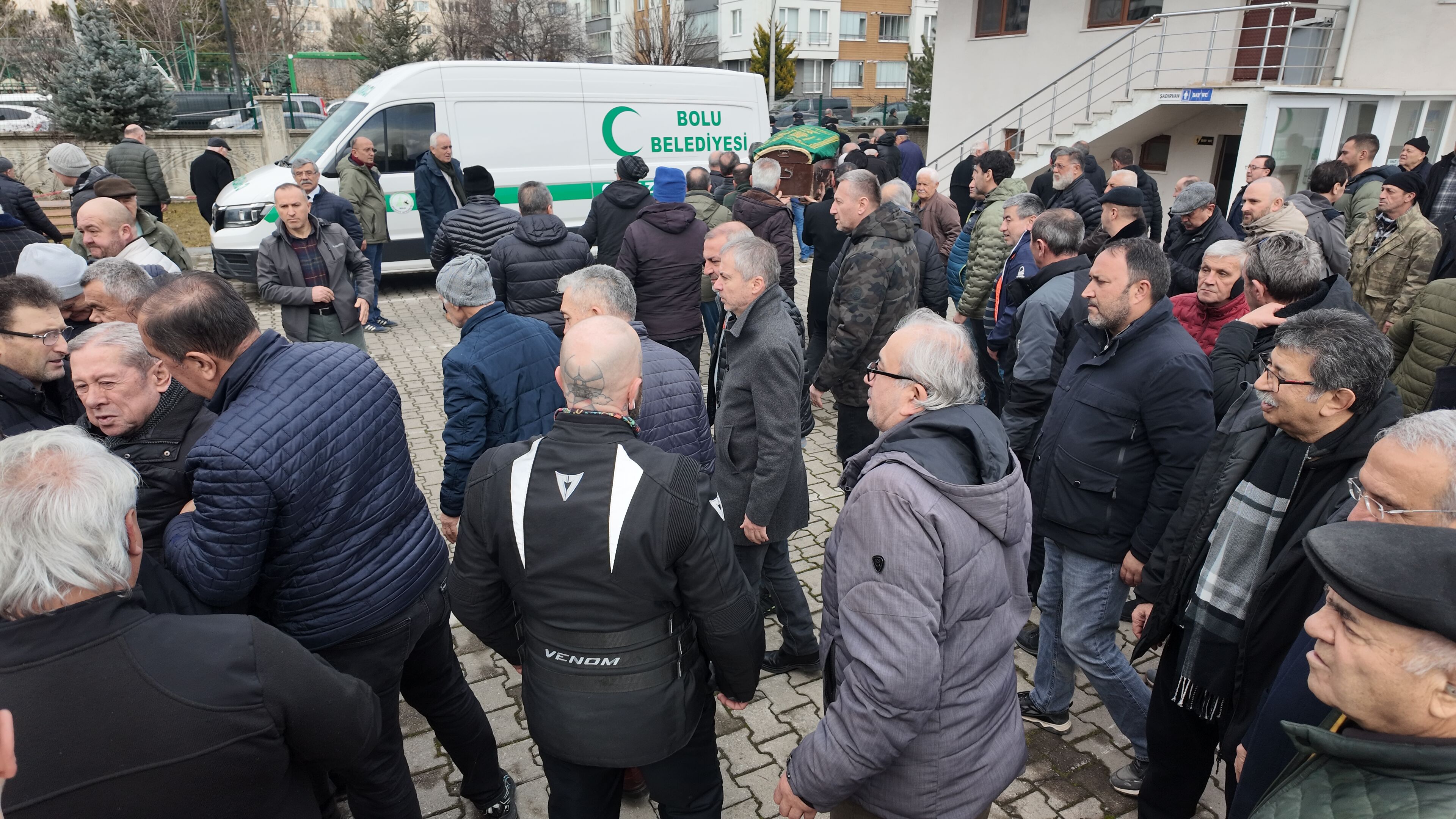 Bolu’da Usta Fotoğrafçı Mete Ferah Son Yolculuğuna Uğurlandı (7)