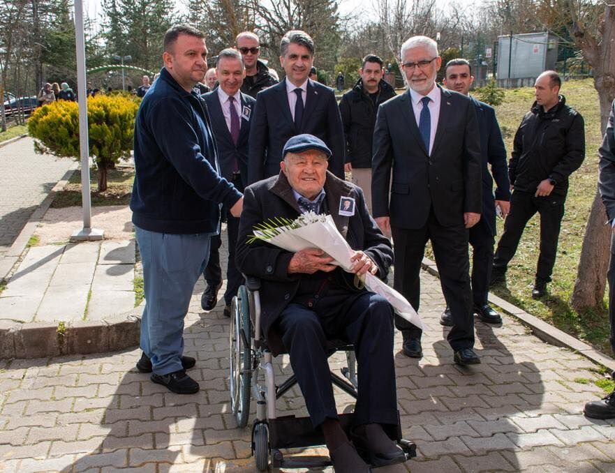 Bolu’nun Manevi Babası İzzet Baysal Vefatının 26. Yılında Anıldı (9)