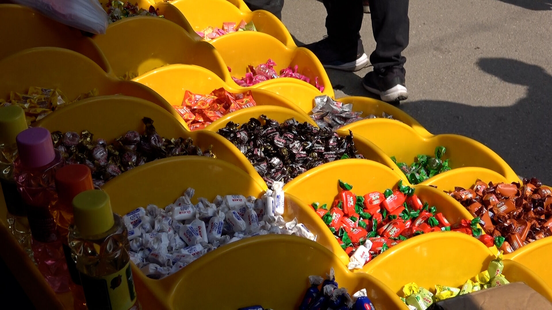 Pazar Tezgahları Bayram Şekerleriyle Renklendi (4)