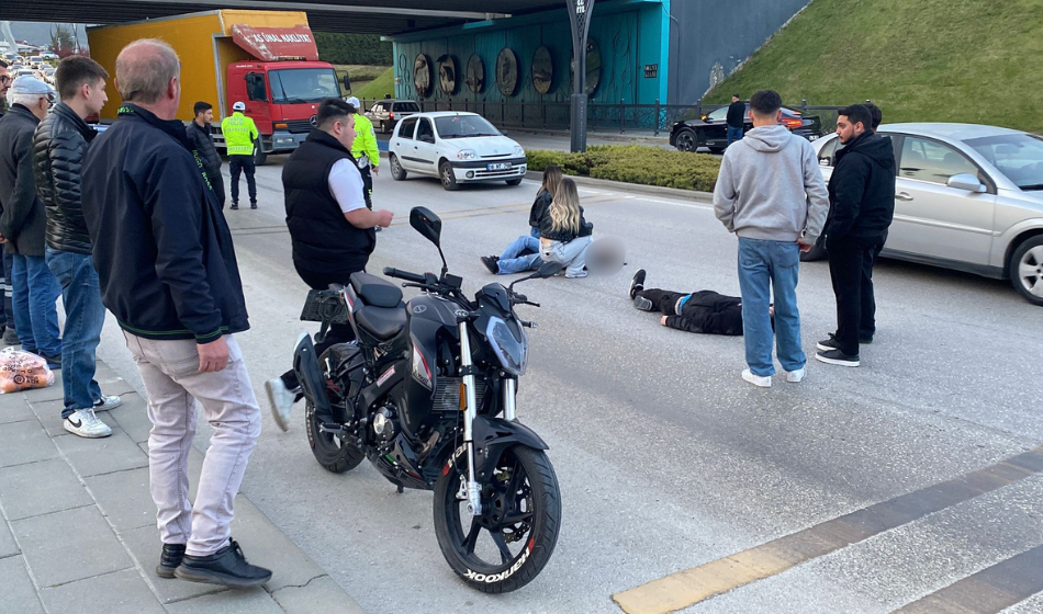 Motosiklet Kaza 2 Yaralı Bolu