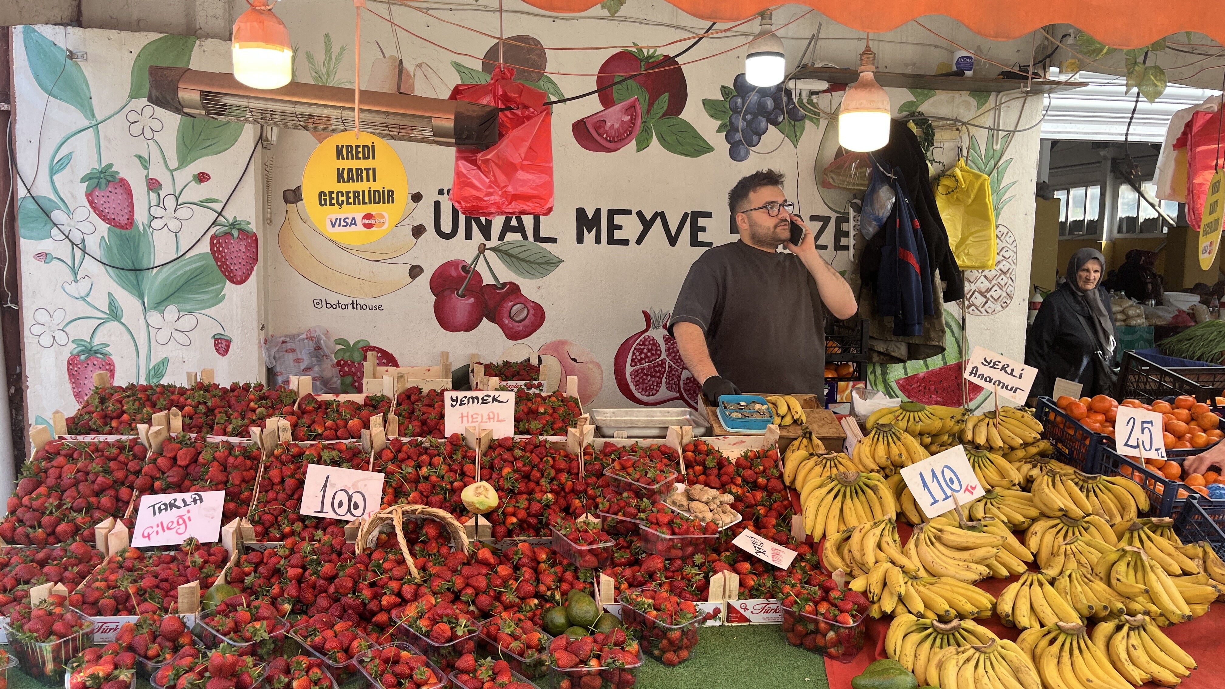Yaz Meyveleri Pazar Tezgahlarında Yerini Aldı (2)