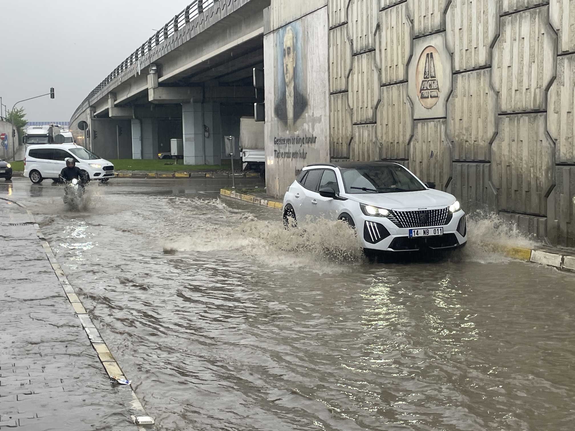 Bolu Alt Geçit Suyla Doldu (3)