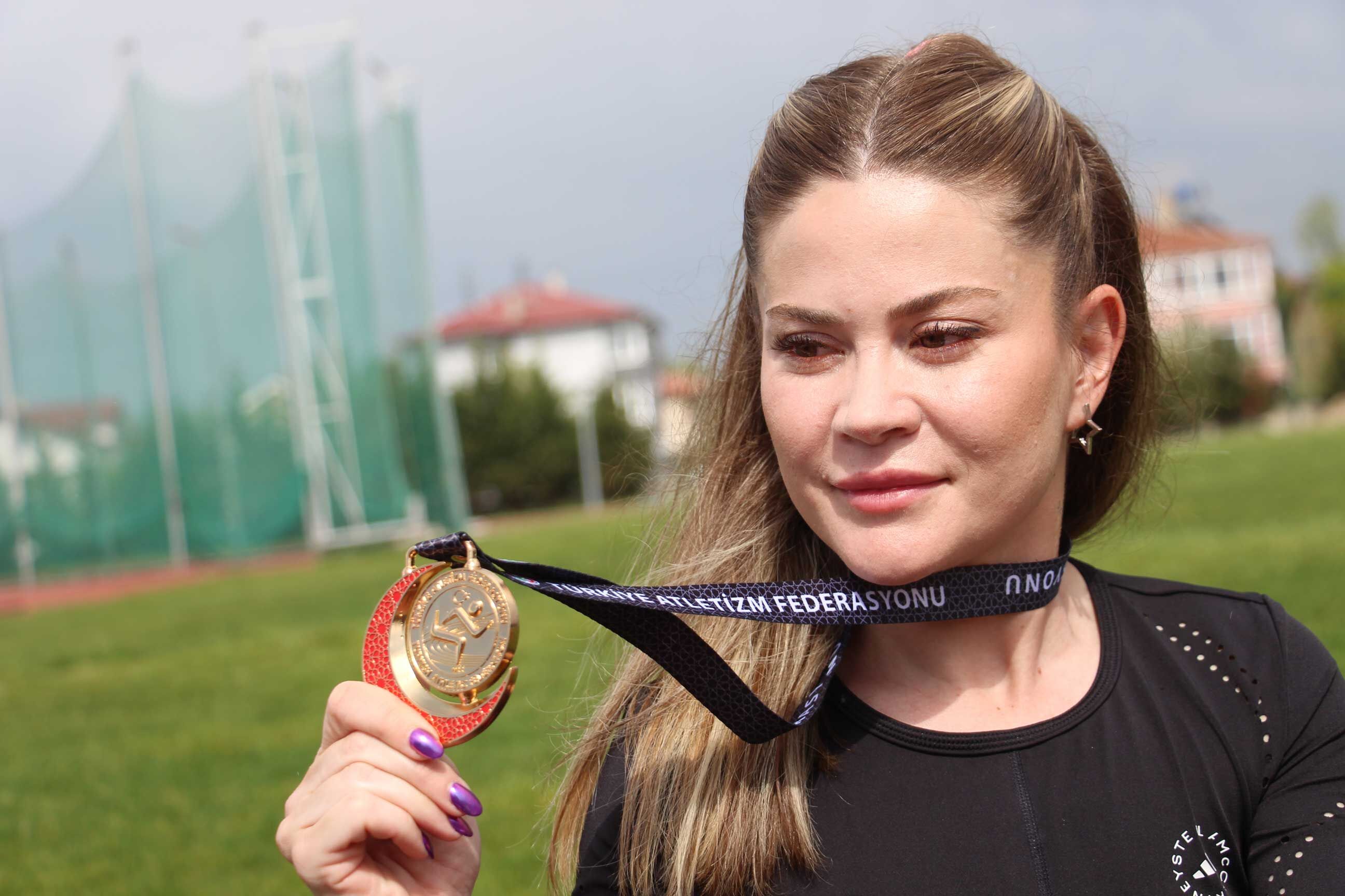 Derya Kaman (3)-1