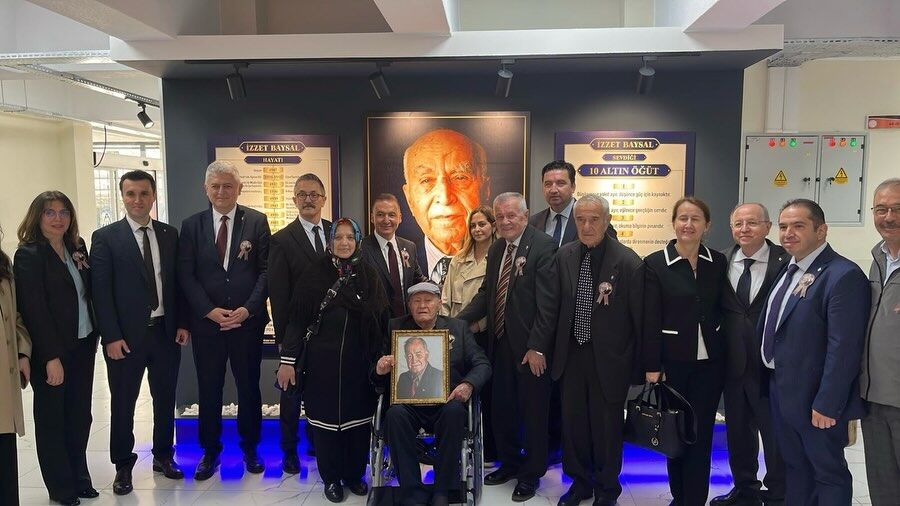 Eğitime Adanmış Bir Ömrün Izleri Bu Okulda Yaşıyor (1)