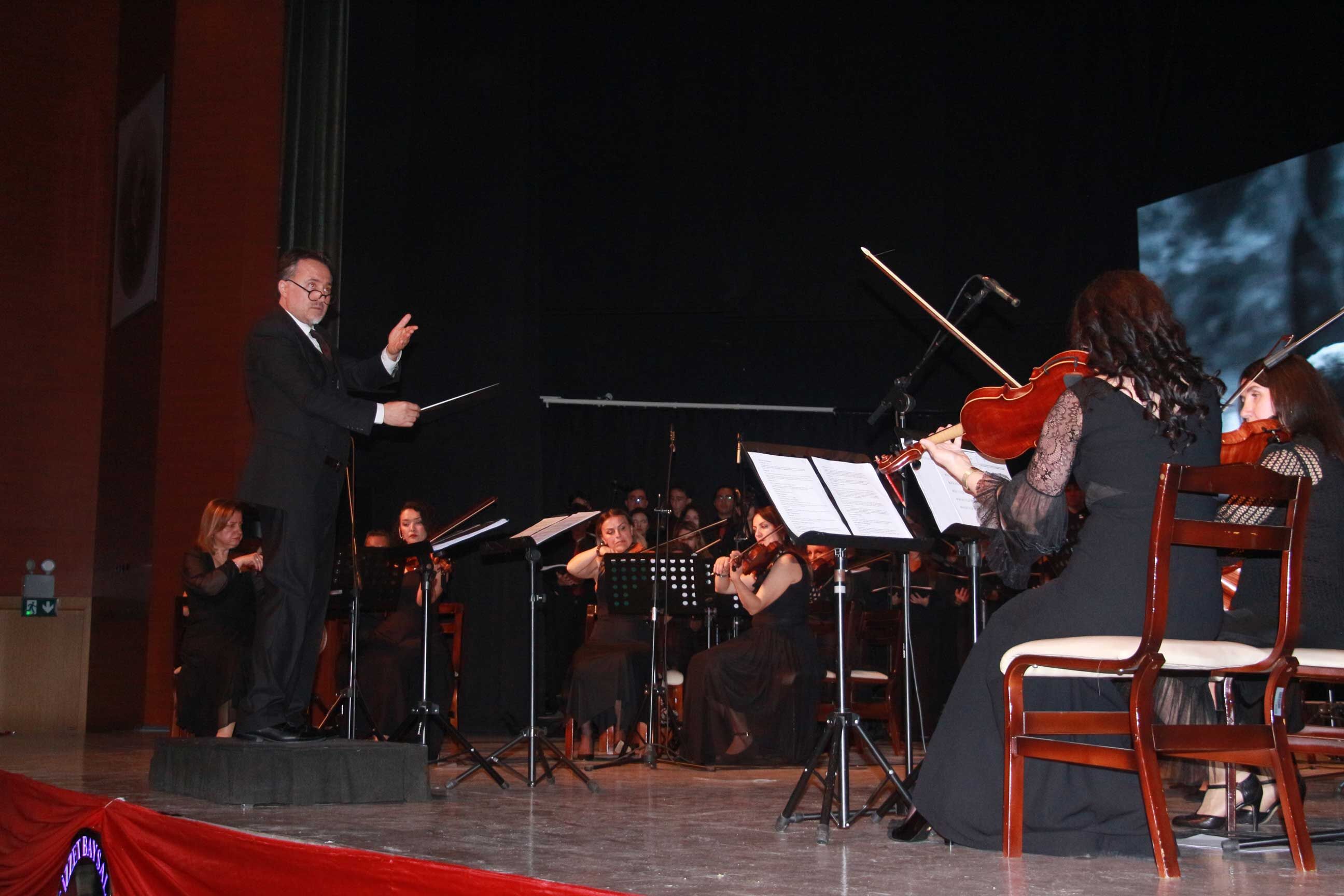 Izzet Baysal Oratoryo (2)