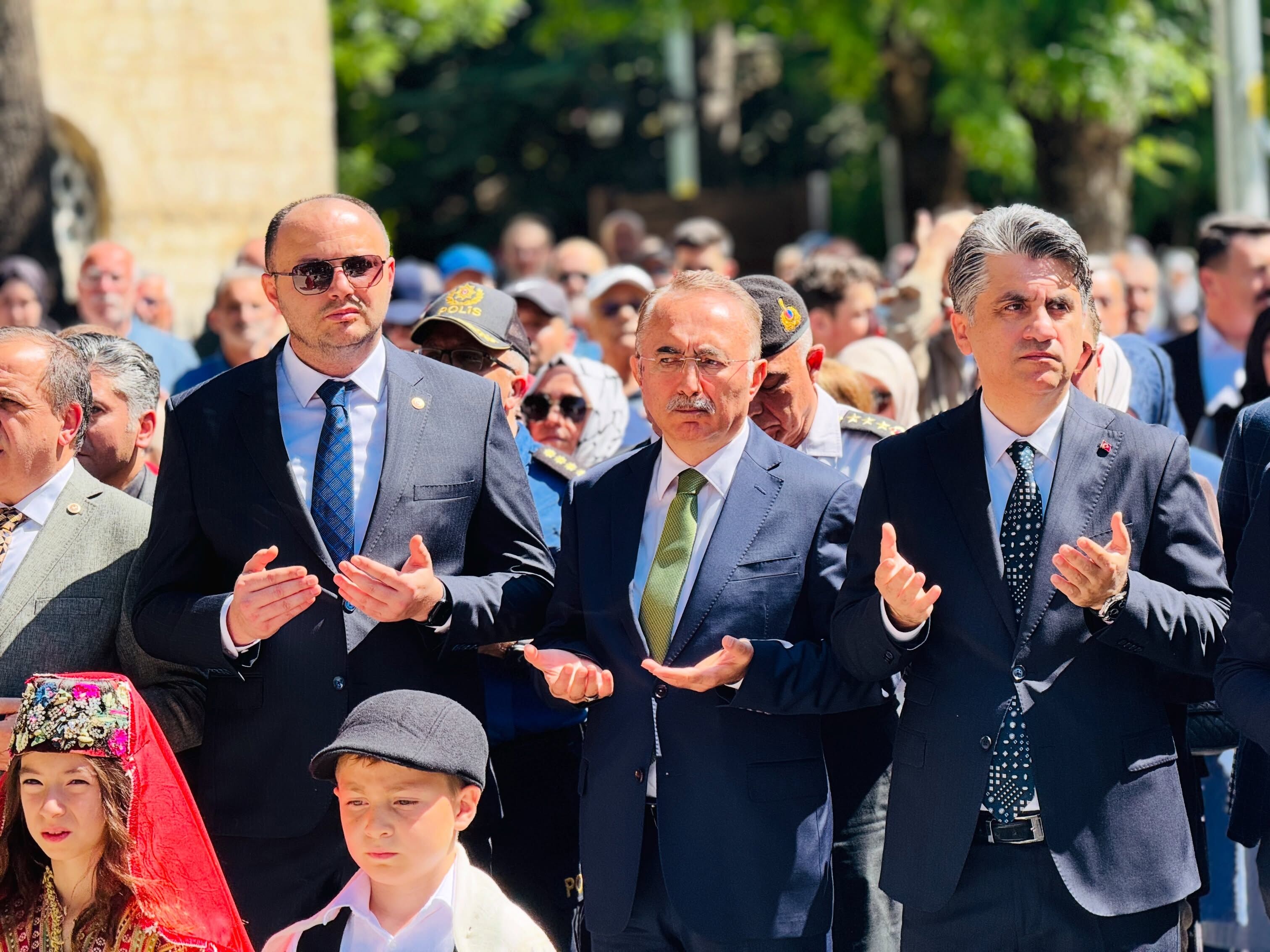 Göynük'te Tarihi Gün! Akşemseddin Hazretleri Dualarla Yâd Edildi3