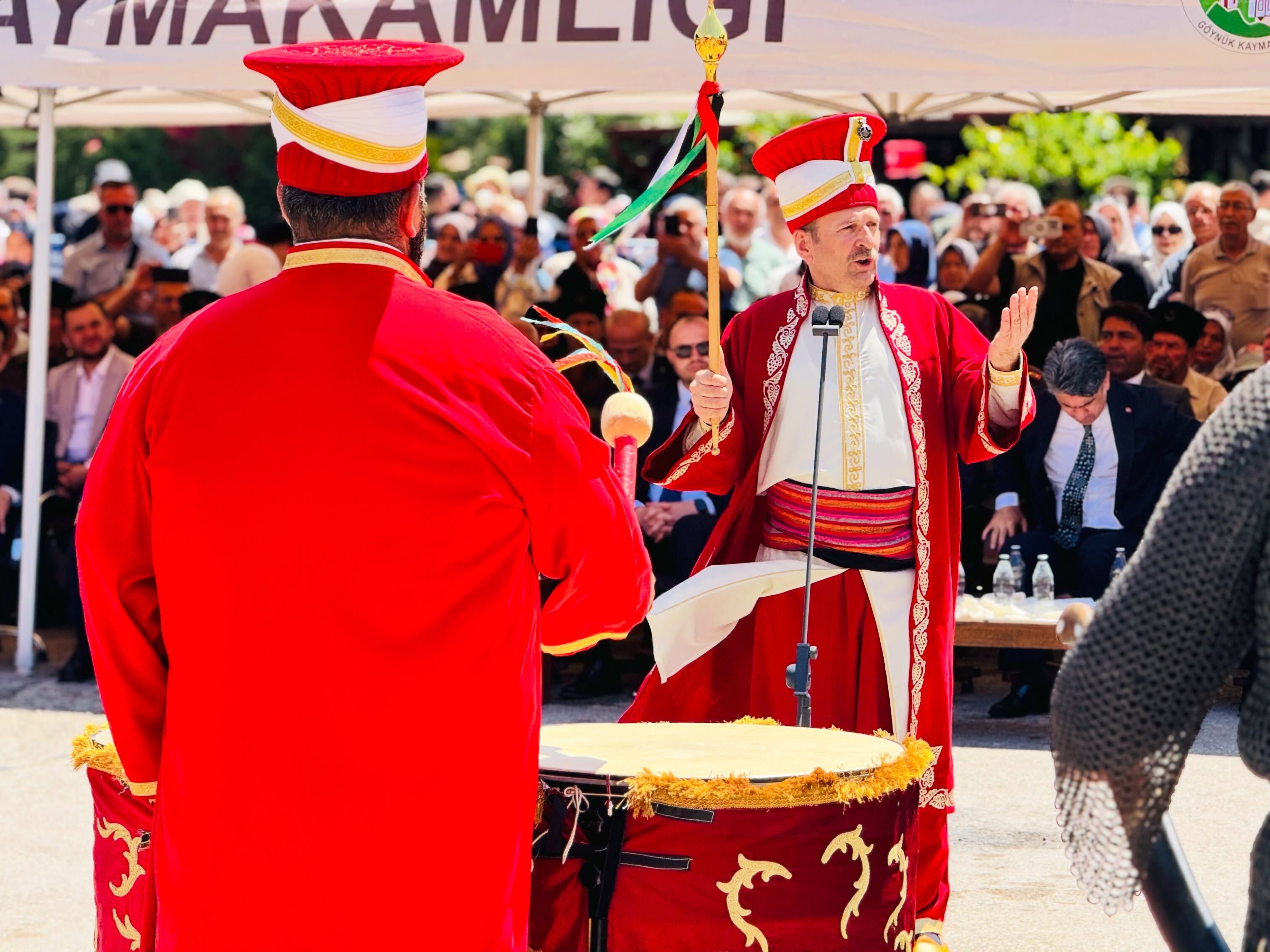 Göynük'te Tarihi Gün! Akşemseddin Hazretleri Dualarla Yâd Edildi4