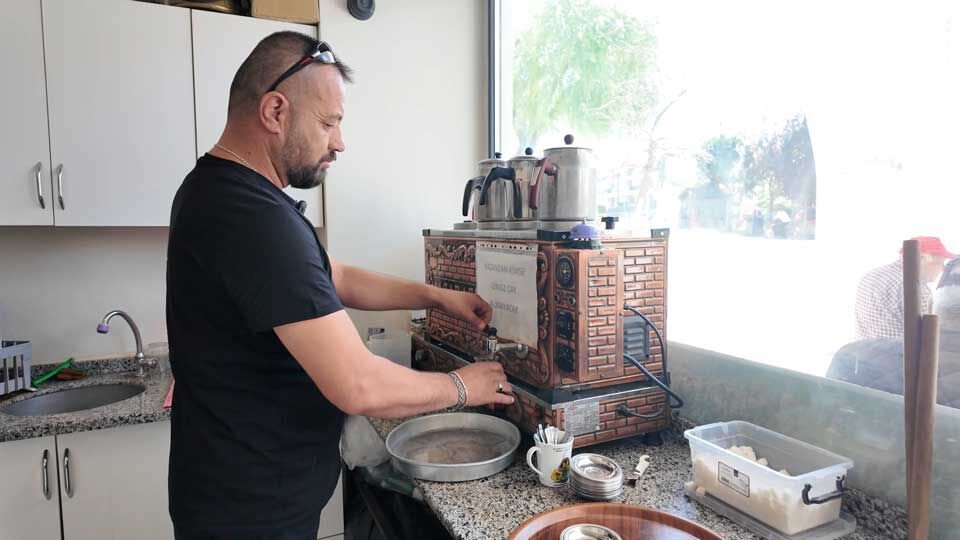 Çay Ocağında Siyaset Konuşmak Yasak (6)