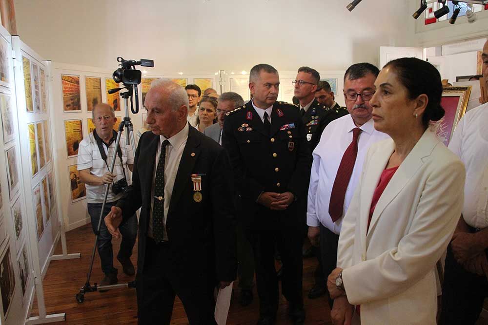 Kıbrıs Harekâtı'nda Yunan Alayına Giren Komutan, O Günleri Fotoğraflarla Anlattı (5)