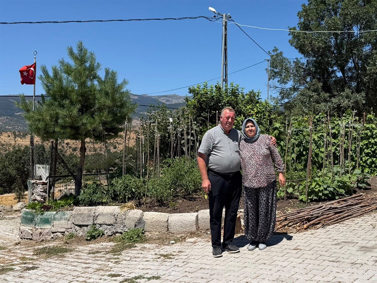 Kıbrıscık Kaymakamı Feyza Yılmaz’dan Şehit Ailesine Ziyaret (1)