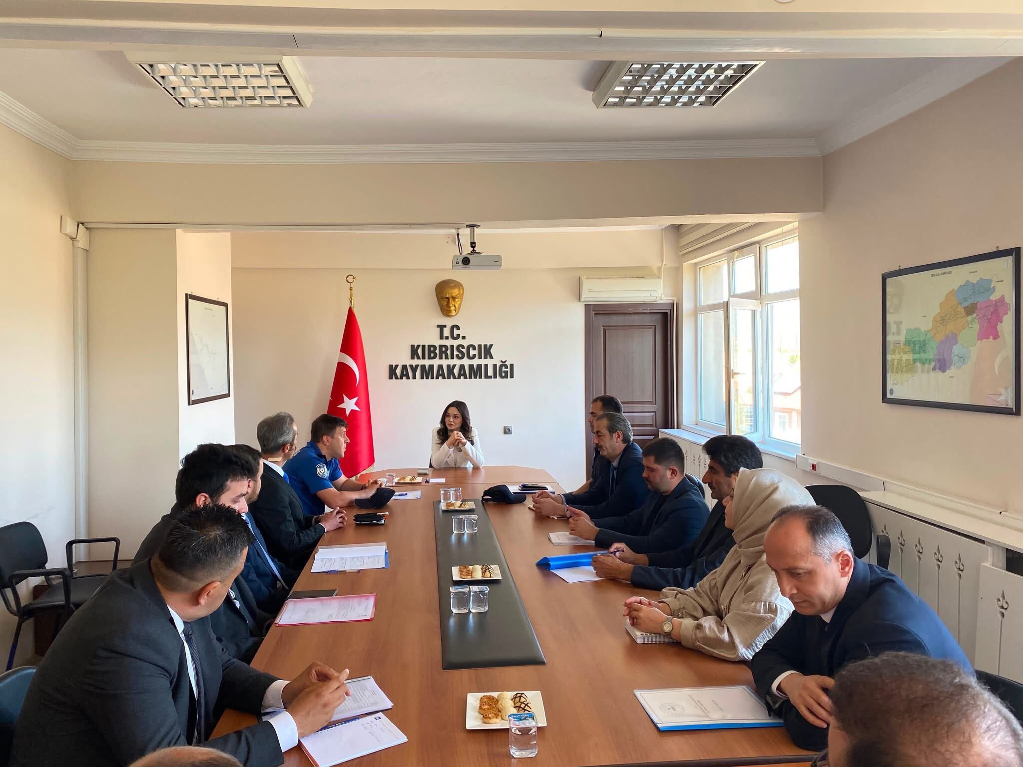 Kıbrıscık’ın yeni Kaymakamı Feyza Yılmaz mesaiye hızlı başladı