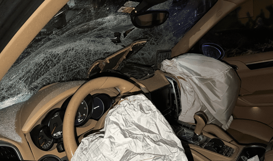 Milyonluk Suv Araç Tıra Arkadan Çarptı 3