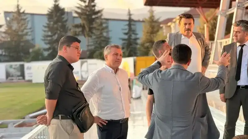Ak Partili Başkandan Dikkat Çeken Sözler “Bir Ayağımı Çukurda Hissediyorum”3